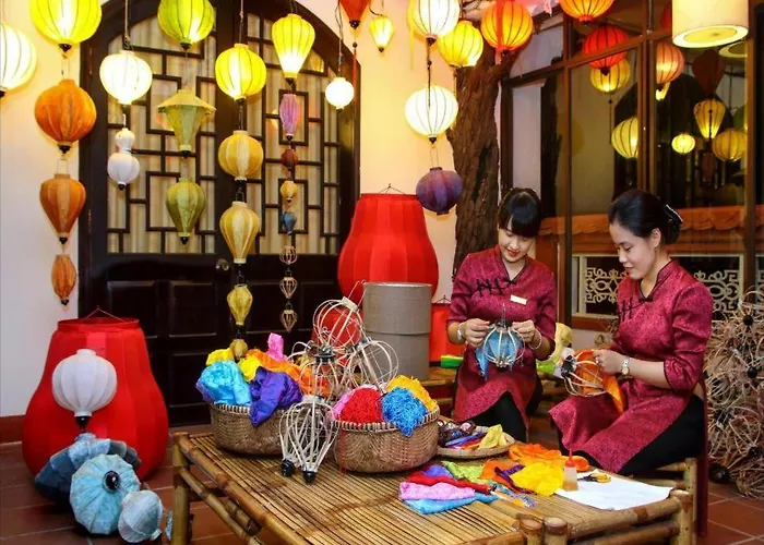 Resorts Guide Hoi An Lantern